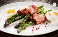Extra Nutritious Asparagus Egg Bacon Salad